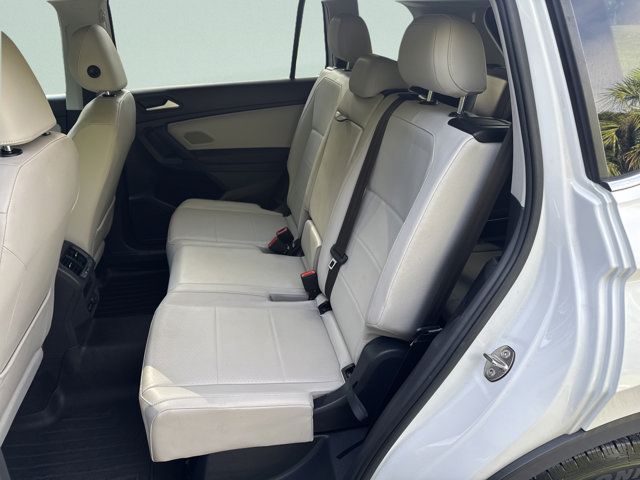 2019 Volkswagen Tiguan SE - Photo 19
