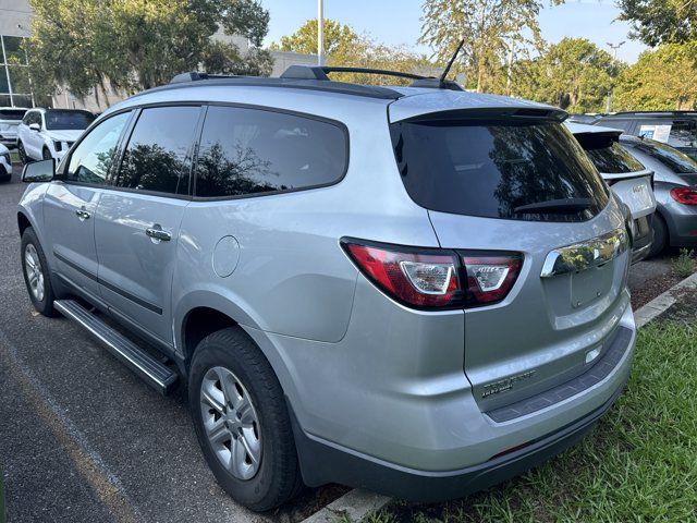2017 Chevrolet Traverse LS - Photo 4