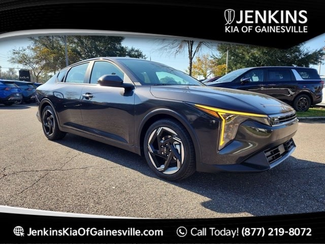 2025 Kia K4 EX's photo