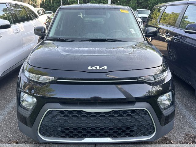 2022 Kia Soul LX - Photo 10