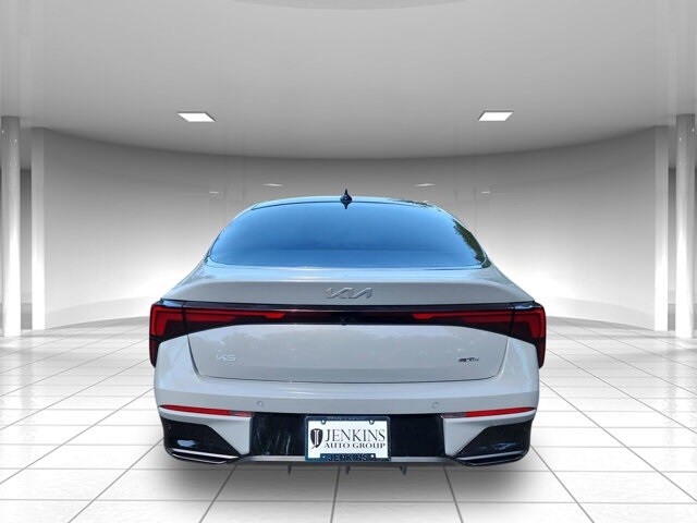 2025 Kia K5 GT-Line photo 4