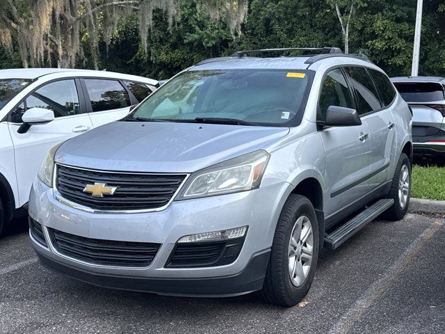 2017 Chevrolet Traverse LS - Photo 3