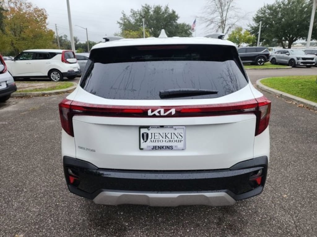 New 2026 Kia Seltos S SUV
