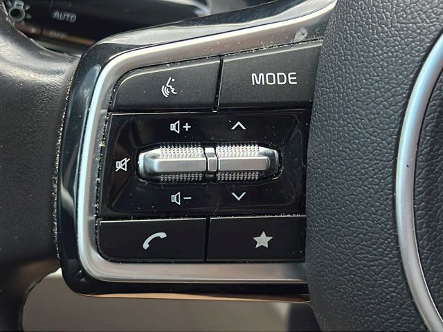 2023 Kia Carnival LX Seat Pkg - Photo 17
