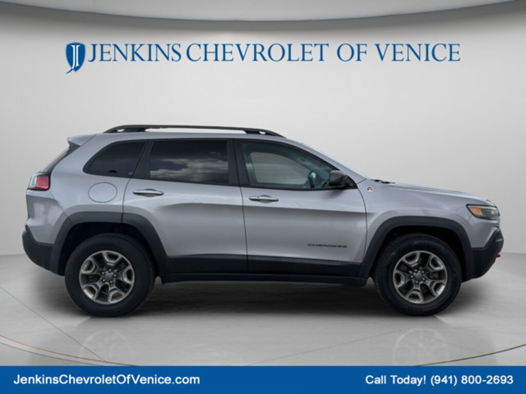 Used 2019 Jeep Cherokee Trailhawk SUV