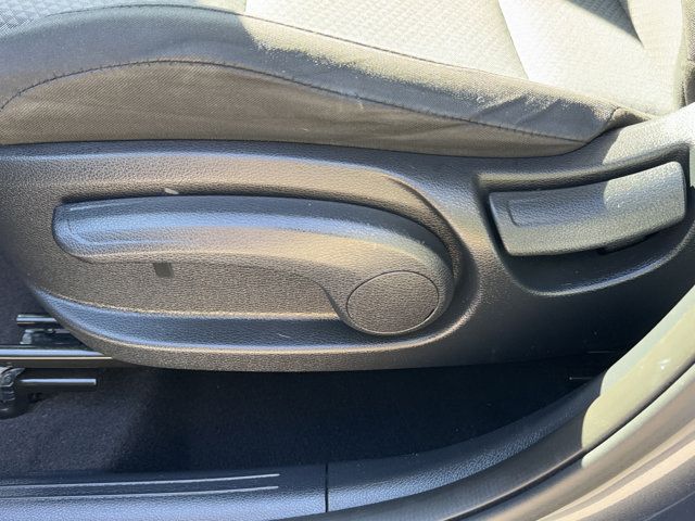 2021 Kia Soul LX - Photo 22