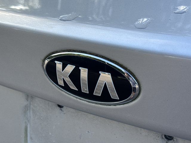 2019 Kia Optima LX - Photo 9