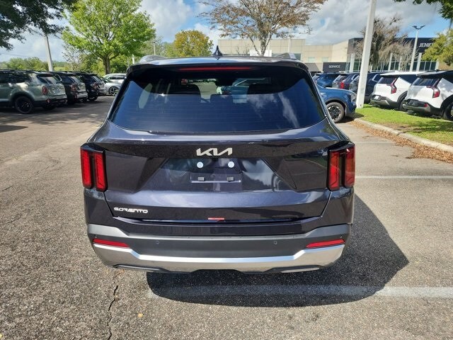 2026 Kia Sorento S photo 3
