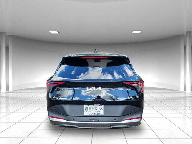 2026 Kia Sportage LX photo 4
