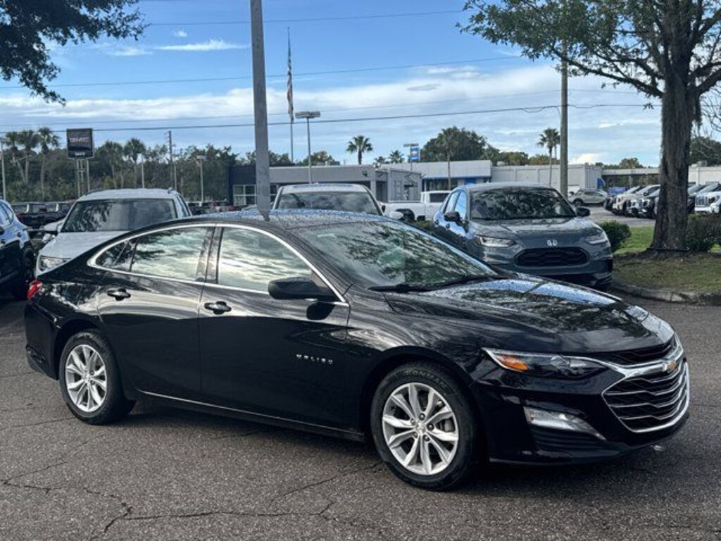 Used 2025 Chevrolet Malibu LT Sedan