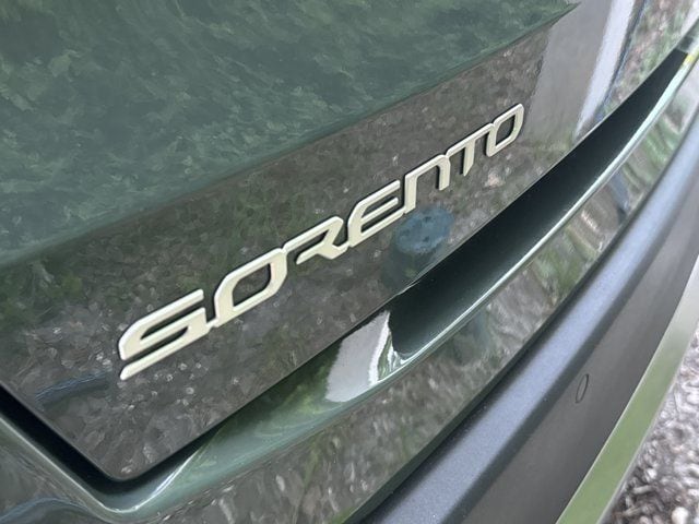 2025 Kia Sorento EX Hybrid - Photo 10