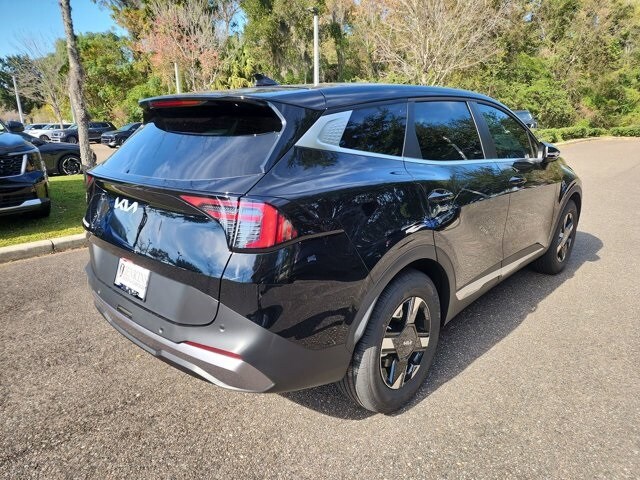 2026 Kia Sportage LX photo 3