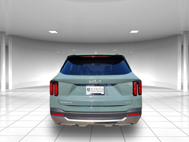 2026 Kia Sorento Hybrid EX photo 4