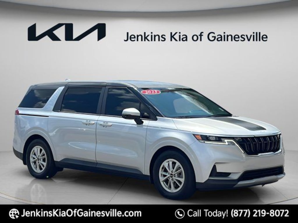Used 2023 Kia Carnival LX Seat Package Minivan/Van