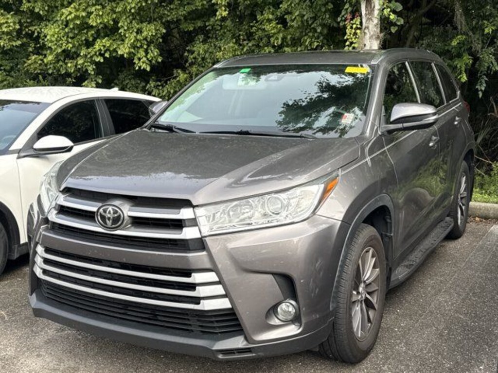 Used 2019 Toyota Highlander XLE SUV