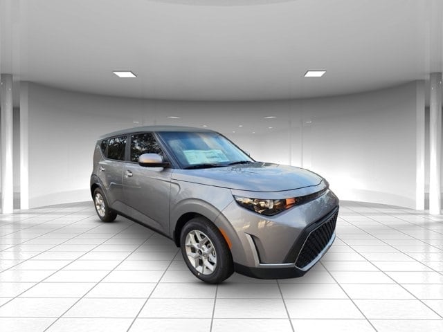 2025 Kia Soul LX's photo