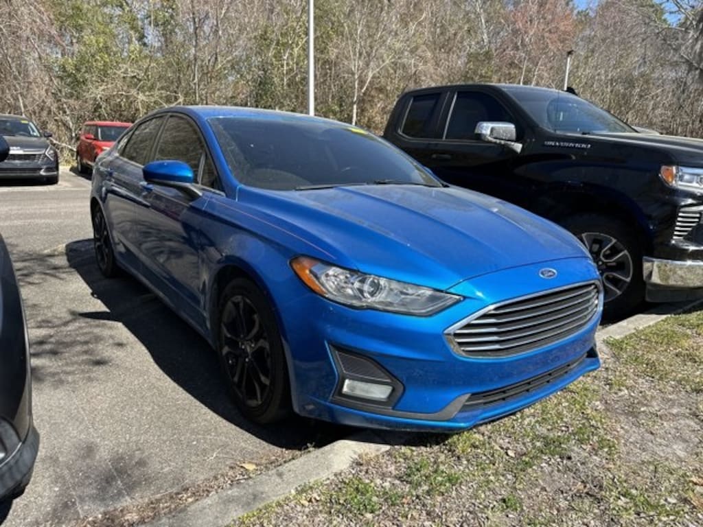 Used 2019 Ford Fusion SE Sedan