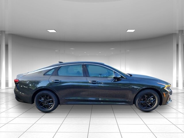 2025 Kia K5 LXS photo 2