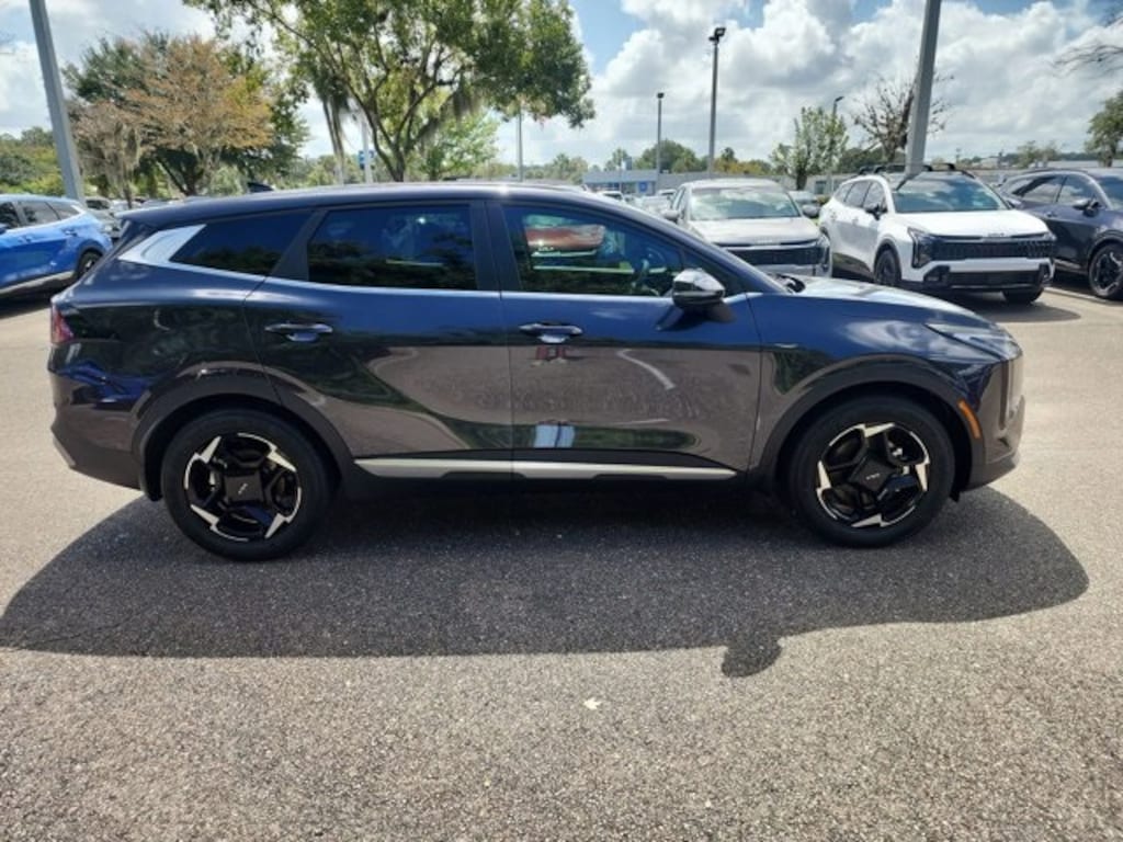 New 2026 Kia Sportage EX SUV