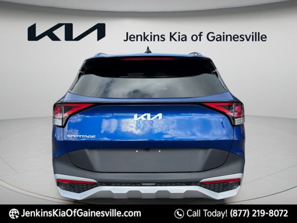Used 2025 Kia Sportage EX SUV