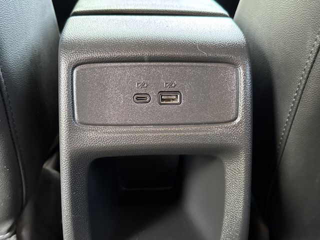 2024 Chevrolet Trax LT - Photo 16