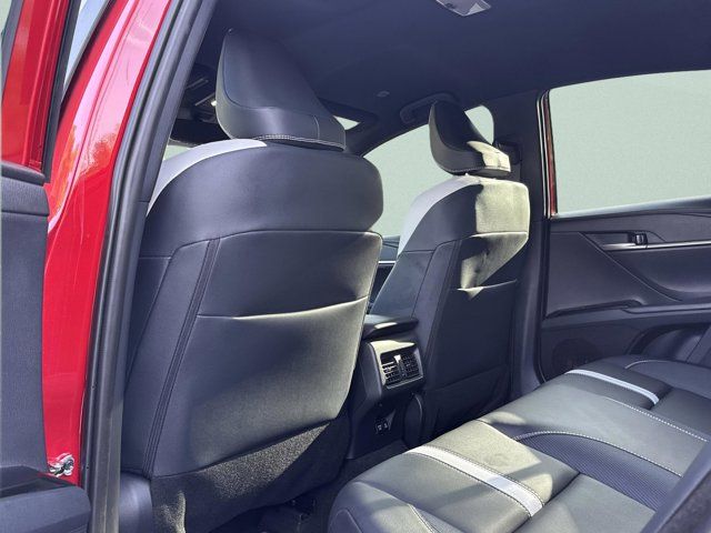 2025 Toyota Camry SE - Photo 17