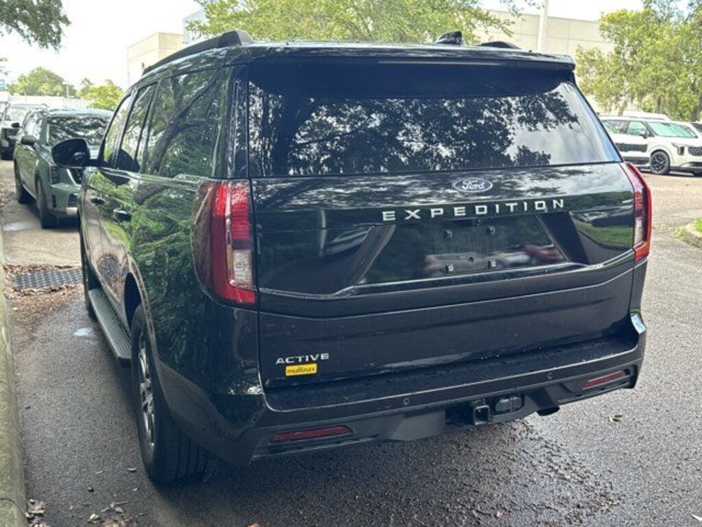 Used 2025 Ford Expedition Active SUV