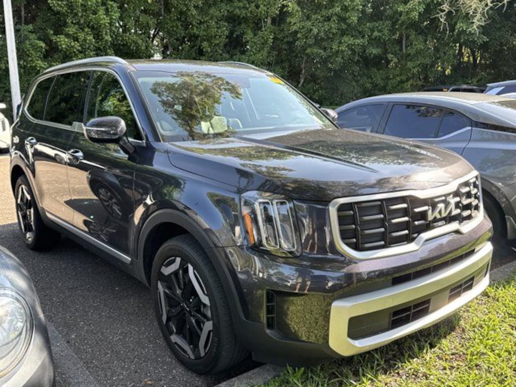 Certified 2025 Kia Telluride S SUV