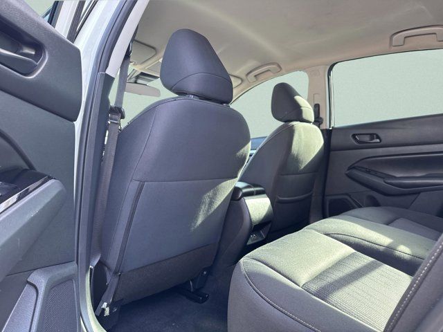 2023 Nissan Altima SV - Photo 17
