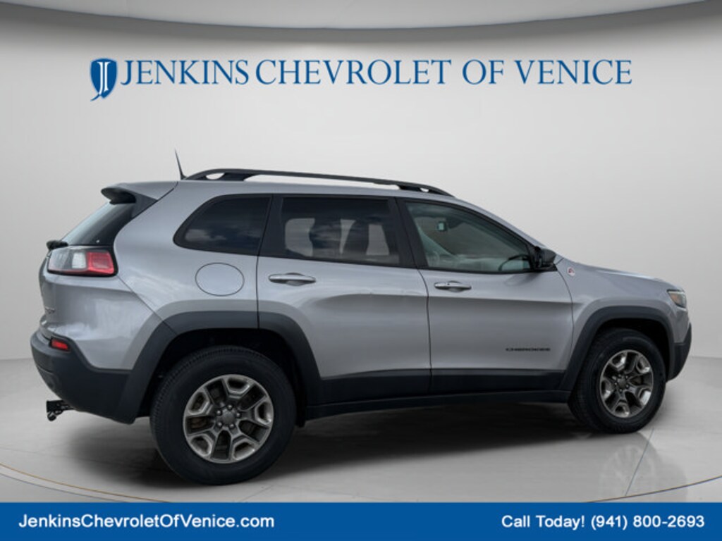 Used 2019 Jeep Cherokee Trailhawk SUV