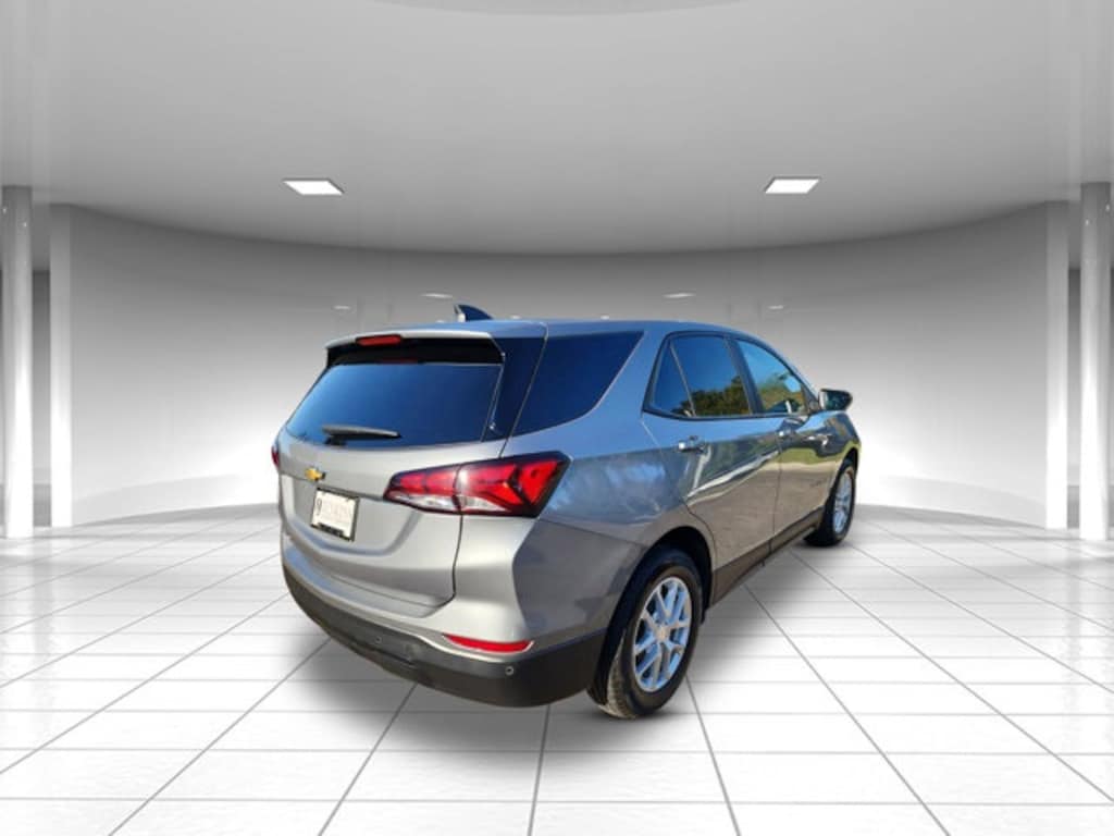 Used 2023 Chevrolet Equinox LS SUV