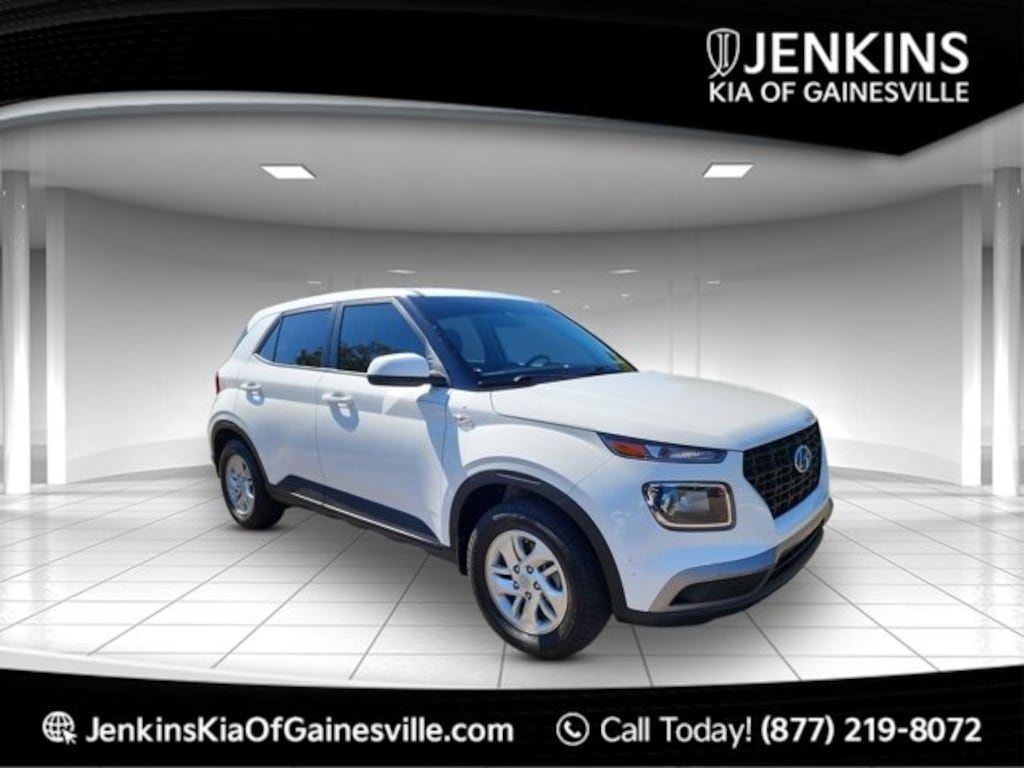 Used 2024 Hyundai Venue SE SUV