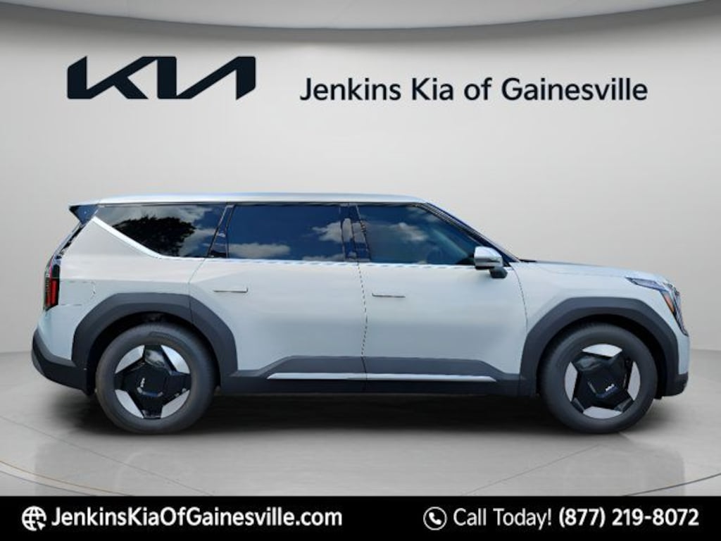 New 2026 Kia EV9 Light Long Range SUV