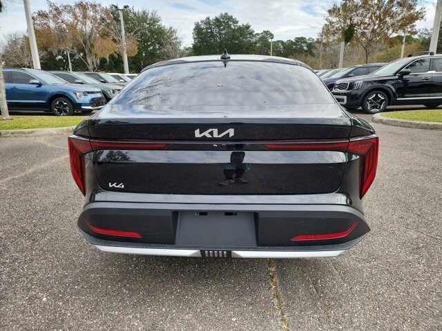 2025 Kia K4 LXS photo 3