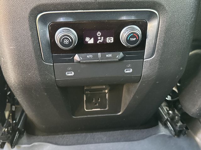 2022 Chevrolet Tahoe LS - Photo 17