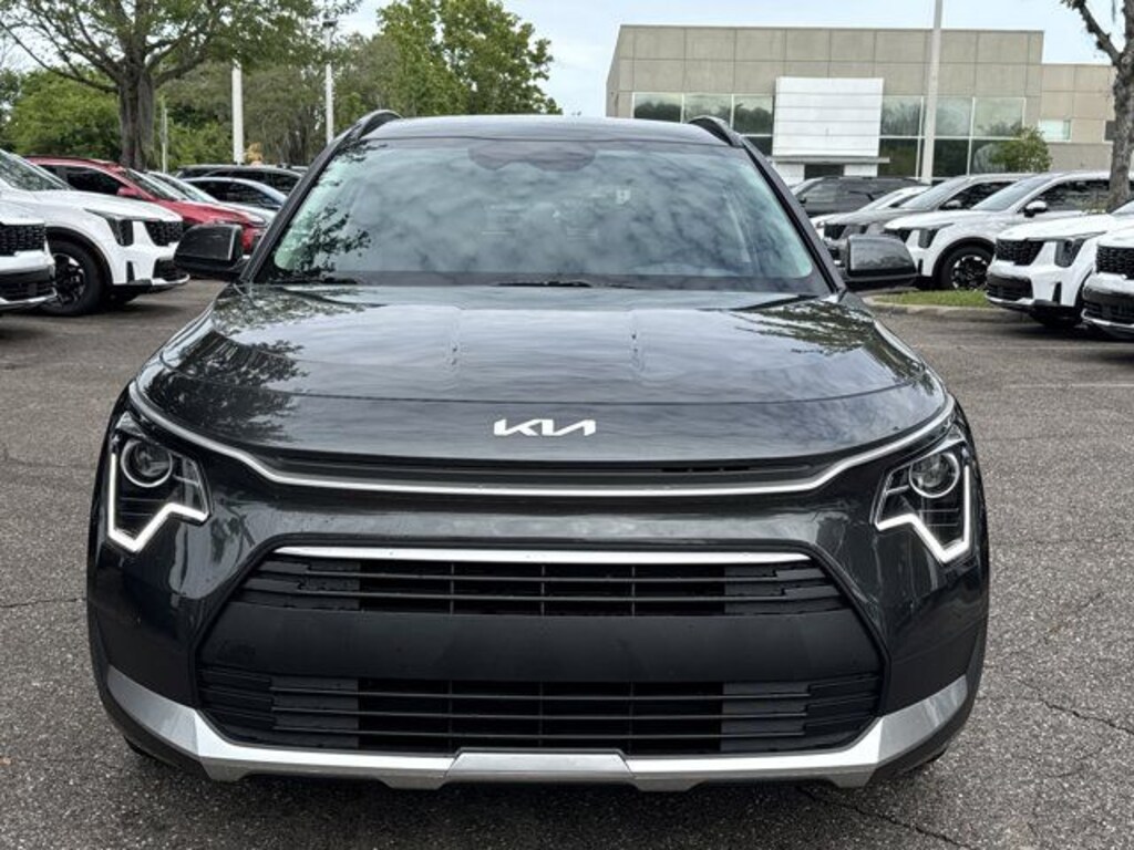 New 2026 Kia Niro LX SUV