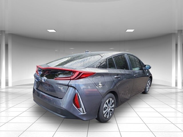 2021 Toyota Prius Prime XLE photo 2