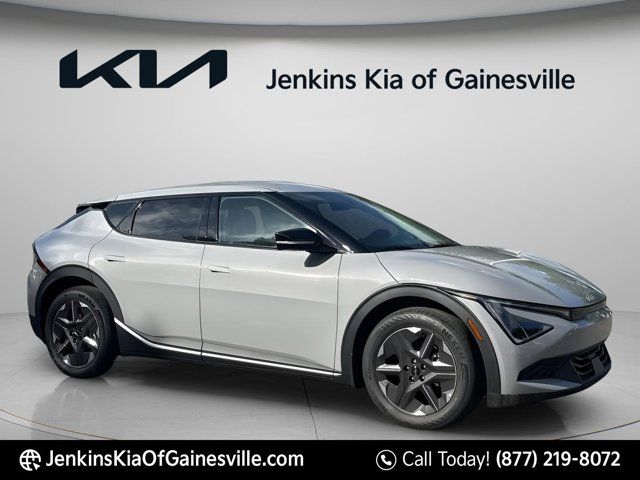 2026 Kia EV6 Light's photo