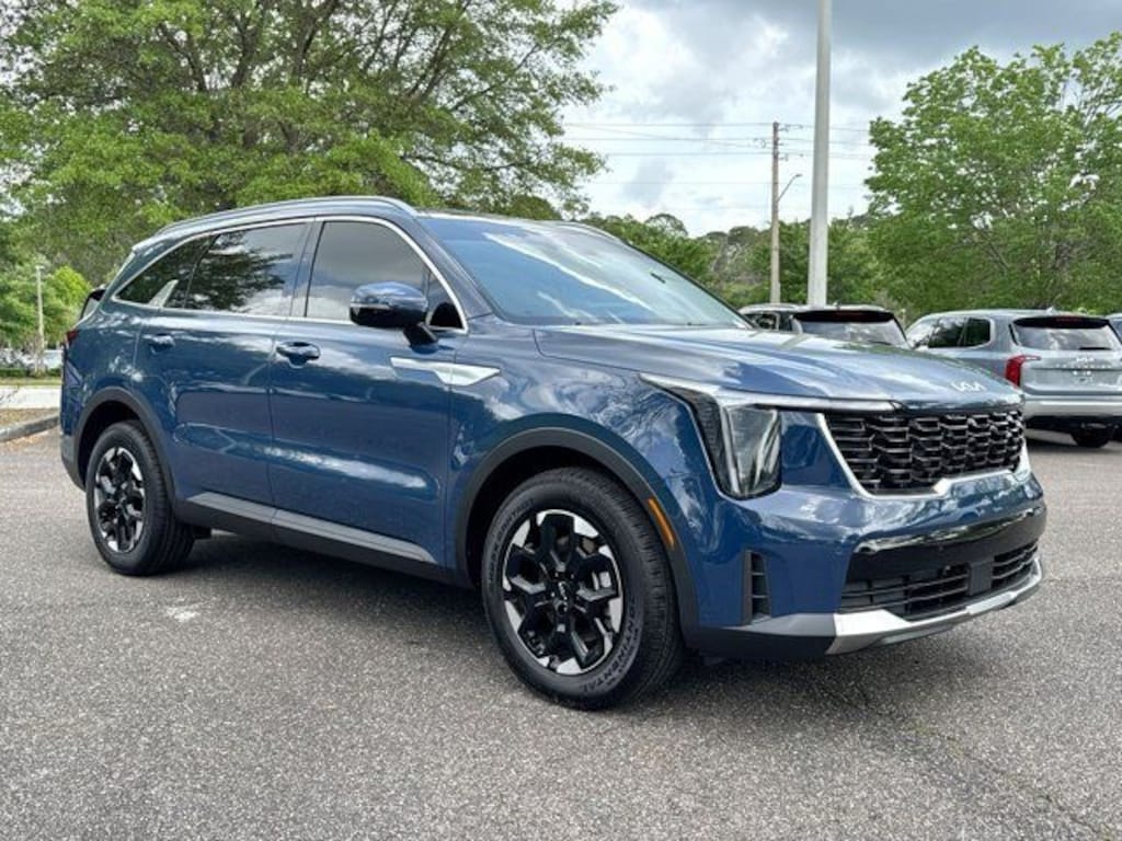 Used 2025 Kia Sorento S SUV