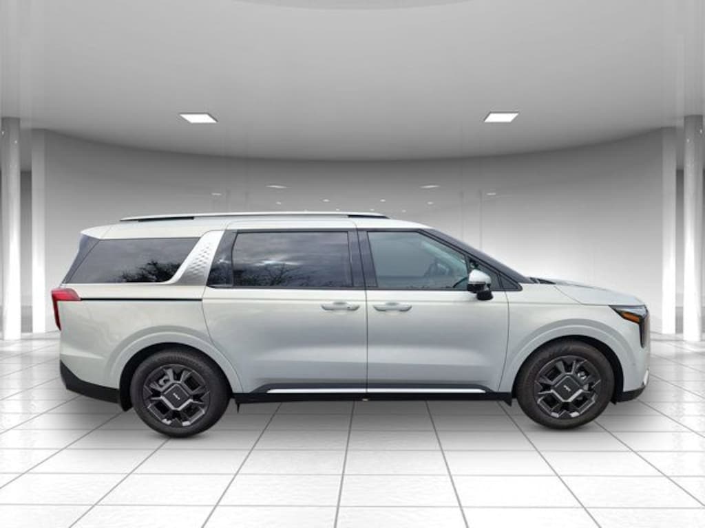 New 2026 Kia Carnival SX Minivan/Van