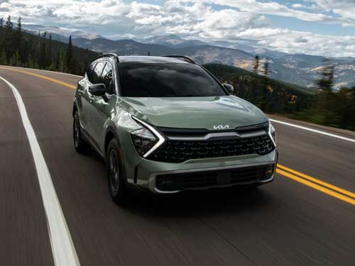 2024 Kia Sportage driving