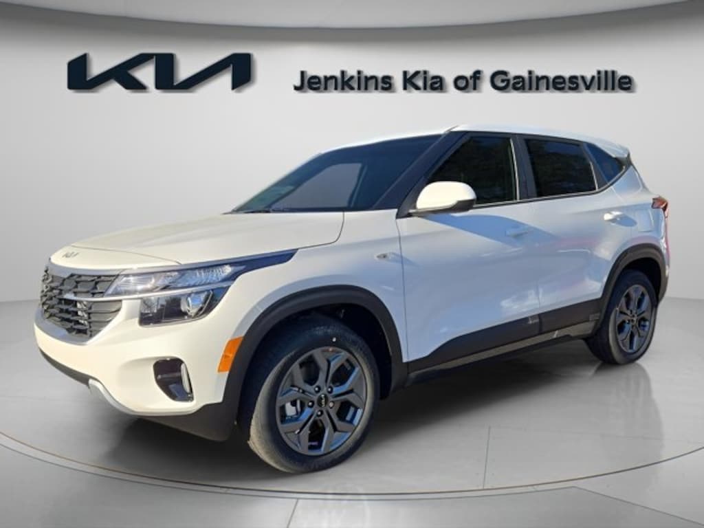 New 2026 Kia Seltos LX SUV