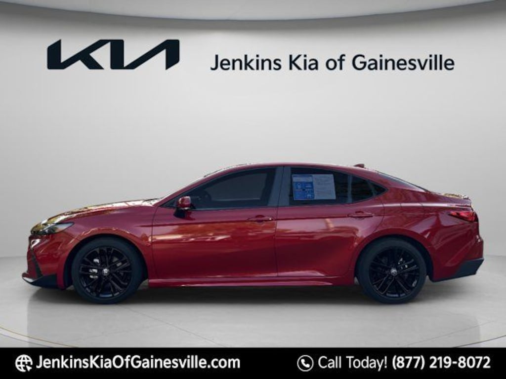 Used 2025 Toyota Camry SE Sedan