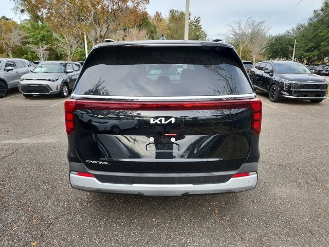 2026 Kia Carnival EX photo 2