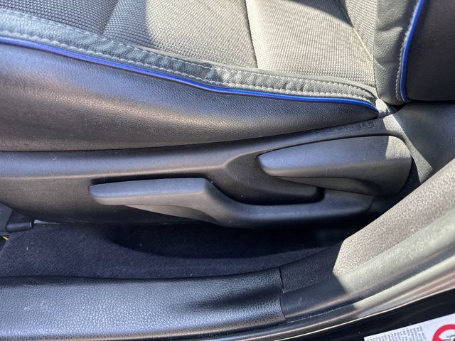2019 Toyota Corolla SE - Photo 18