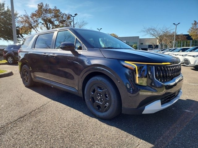 2026 Kia Carnival LXS's photo