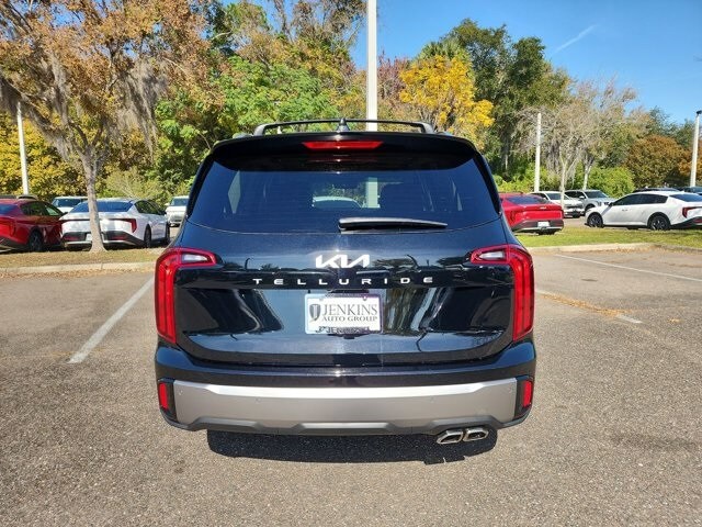 2025 Kia Telluride S photo 2