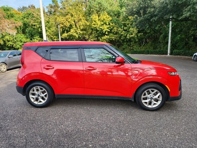 2020 Kia Soul S photo 2