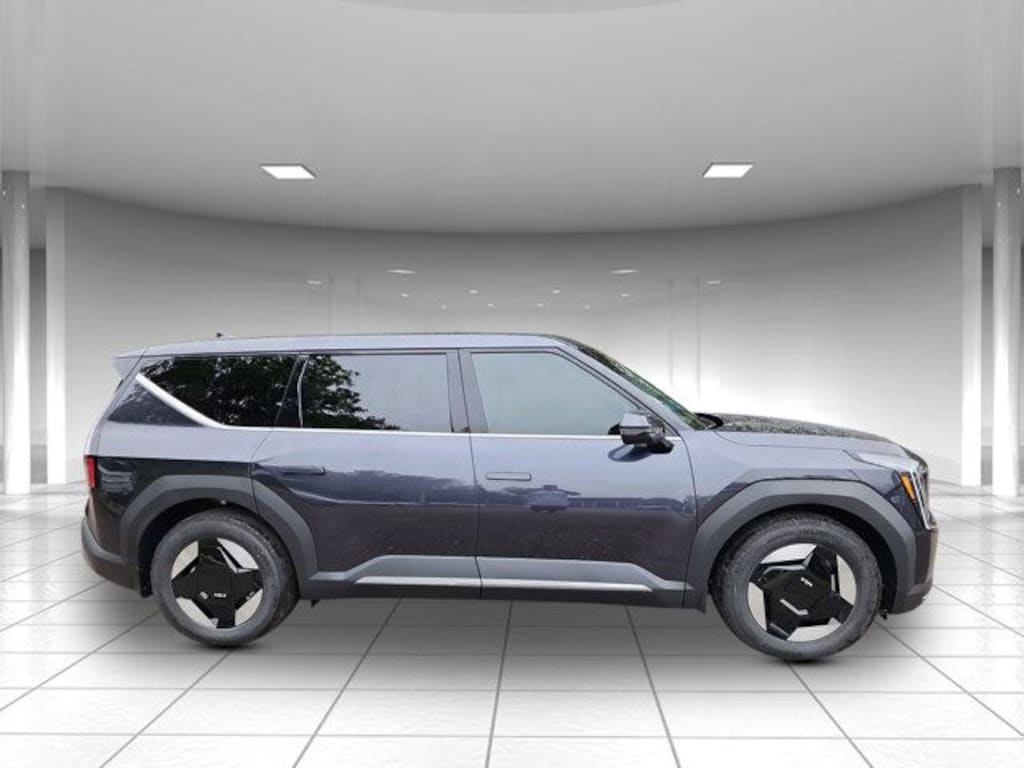 New 2026 Kia EV9 Light Long Range SUV