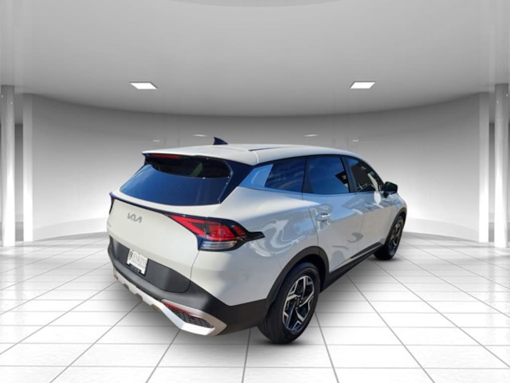 New 2025 Kia Sportage LX SUV